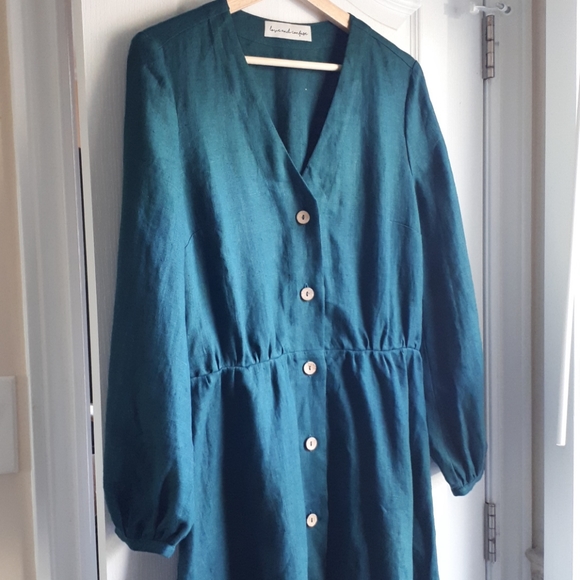 Love and confuse linen dress- EMERALD BLUE - Medium - Picture 3 of 11